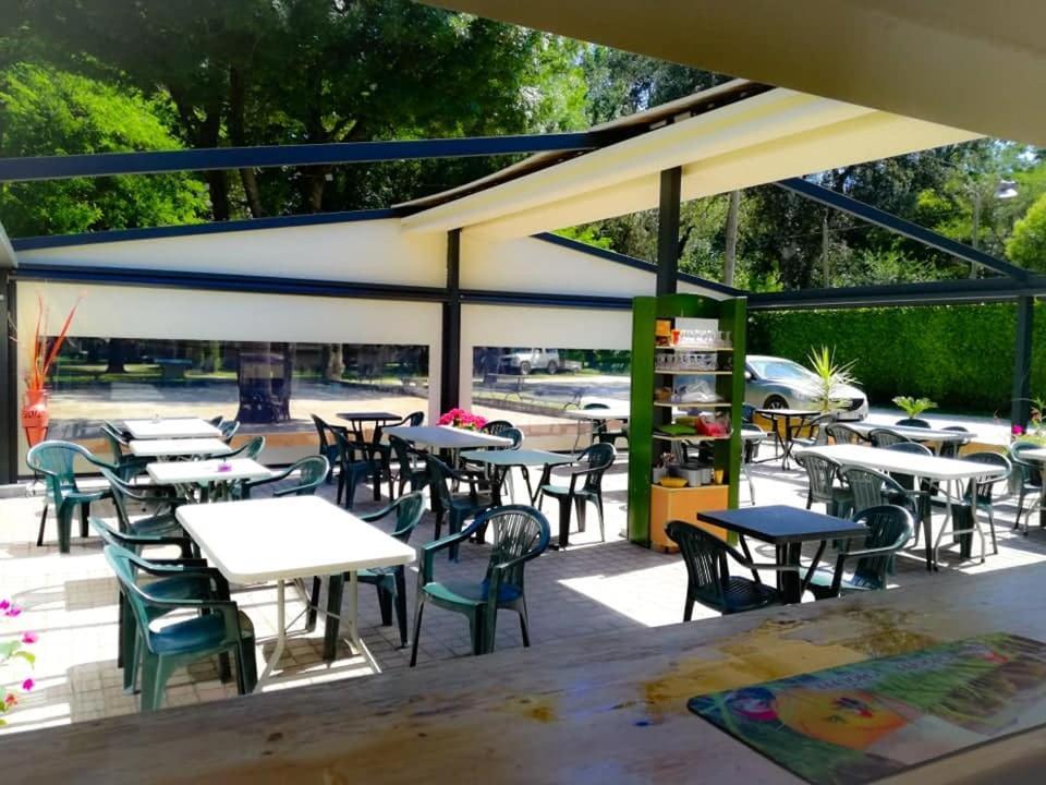 Bourg-Saint-Andéol Camping Du Lion מראה חיצוני תמונה