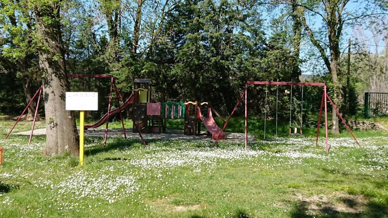 Bourg-Saint-Andéol Camping Du Lion מראה חיצוני תמונה