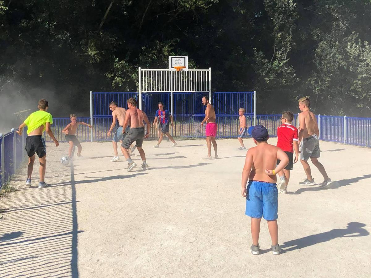 Bourg-Saint-Andéol Camping Du Lion מראה חיצוני תמונה
